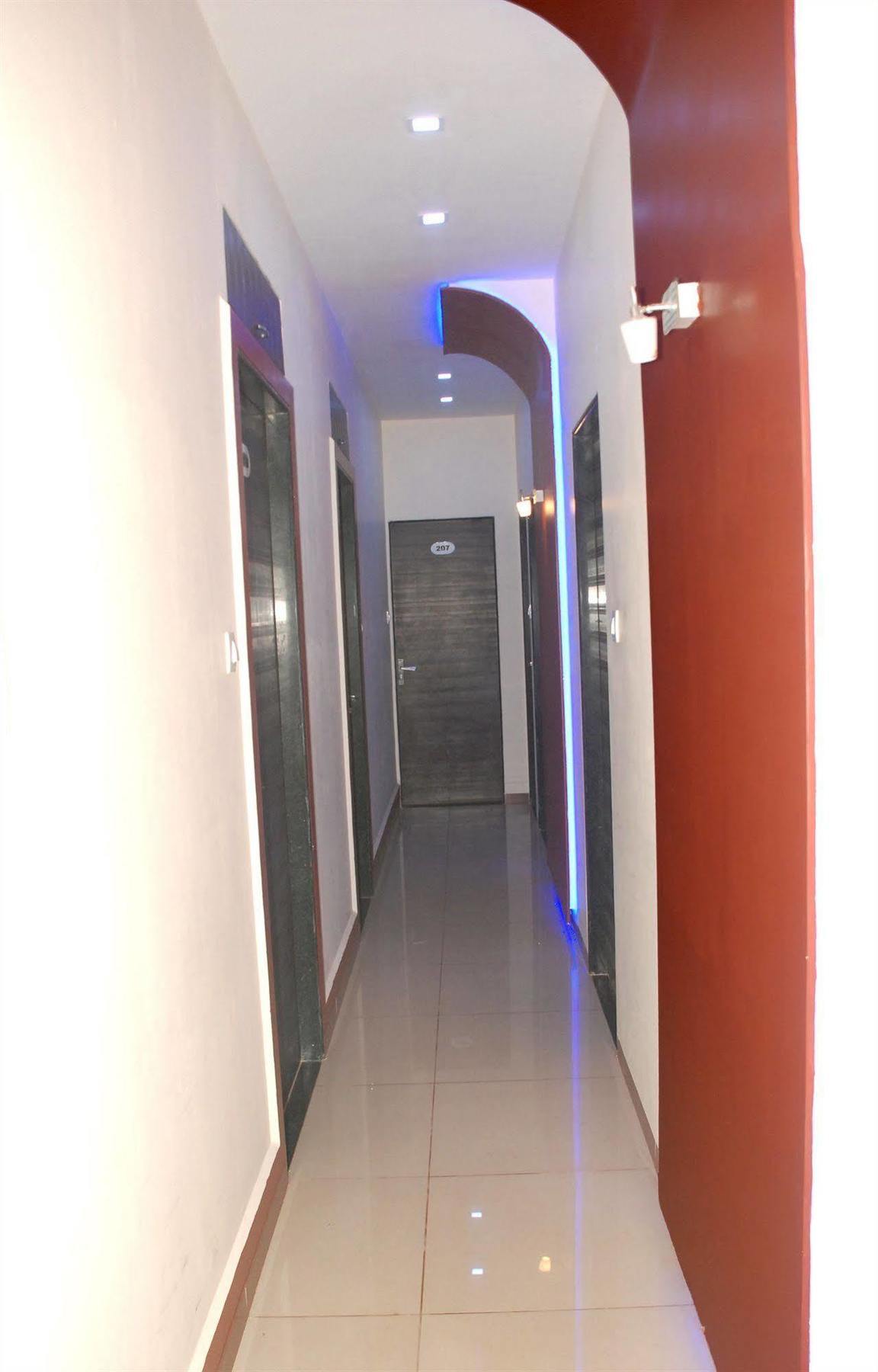 Fabexpress Adore Inn - Nr Mumbai International Airport Zewnętrze zdjęcie