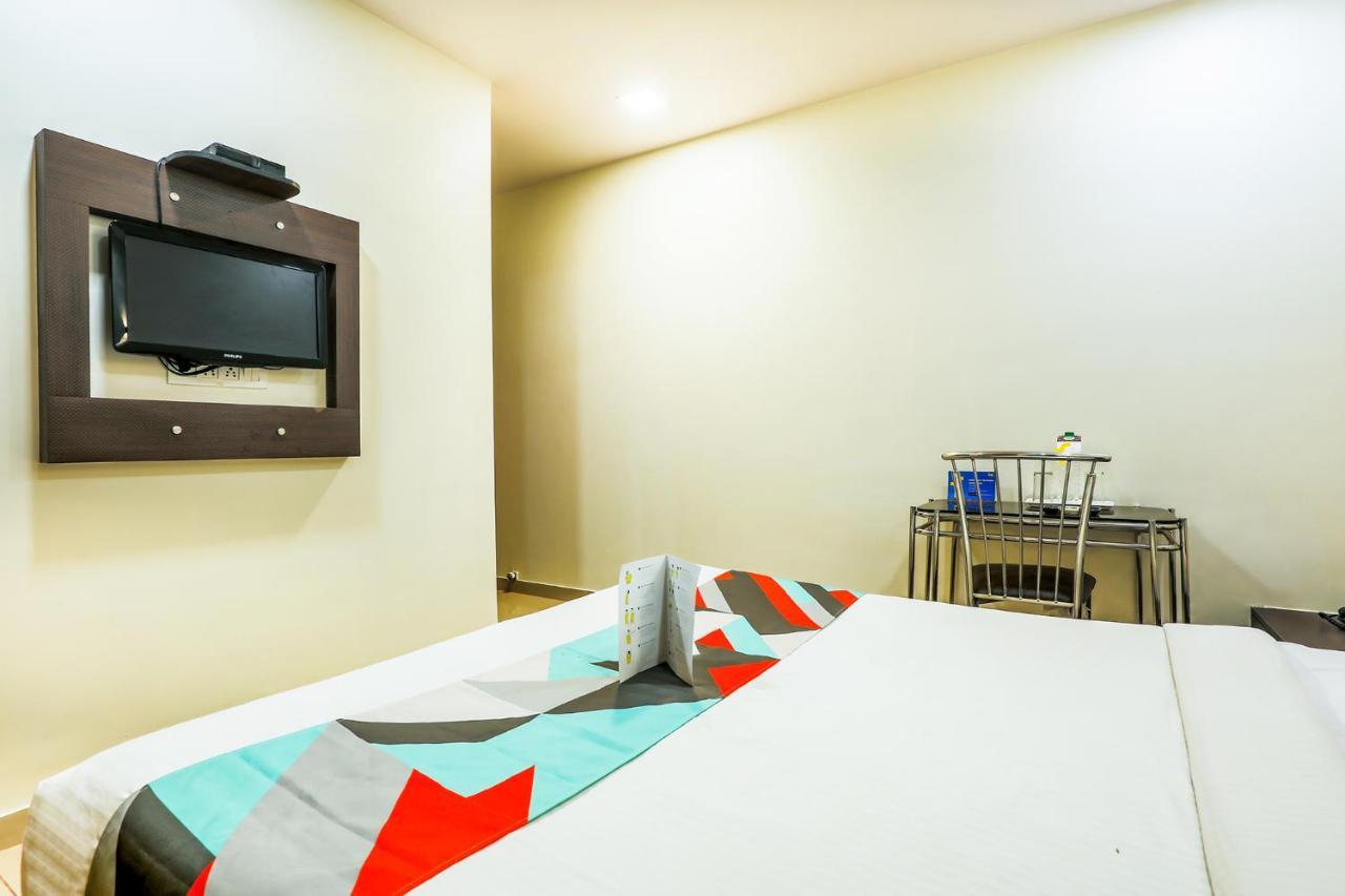 Fabexpress Adore Inn - Nr Mumbai International Airport Zewnętrze zdjęcie